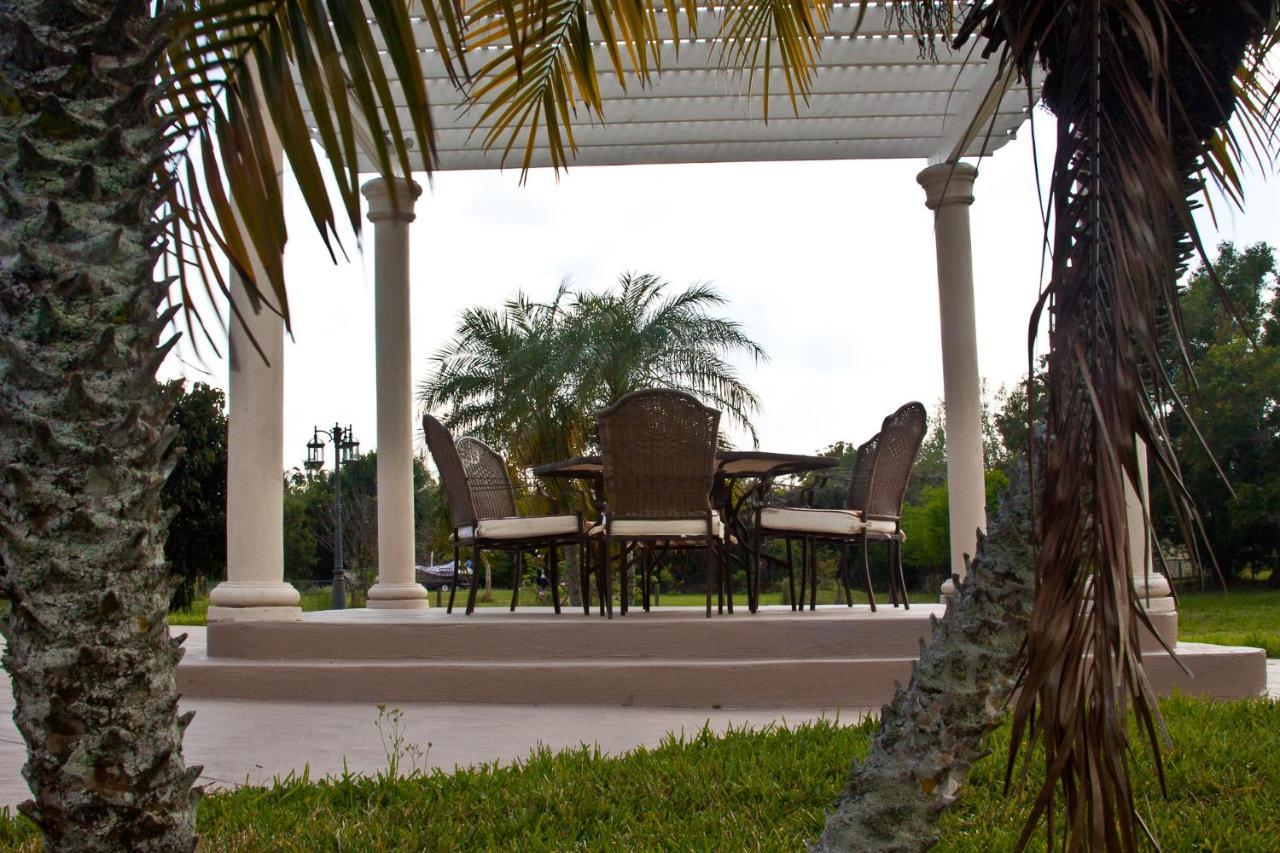 Homestay Weston Ranches Southwest Ranches Bagian luar foto